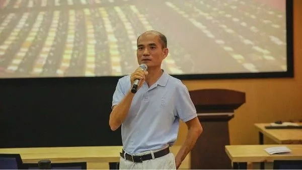 卢董十九大开幕式观感 卢董十九大开幕式观感