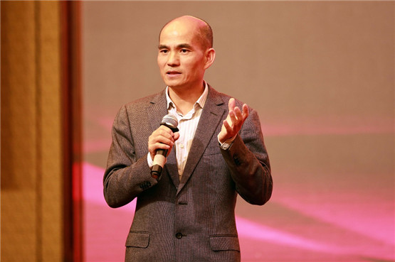 董事长卢柏强:不干田田圈,不干互联网,只有死路一条! 董事长卢柏强:不干田田圈,不干互联网,只有死路一条!