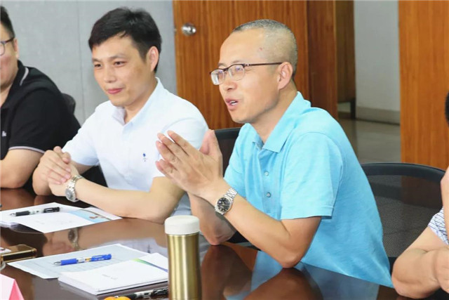 嫩江县委县政府主要领导来司考察,共商高质量农业发展方向 嫩江县委县政府主要领导来司考察,共商高质量农业发展方向